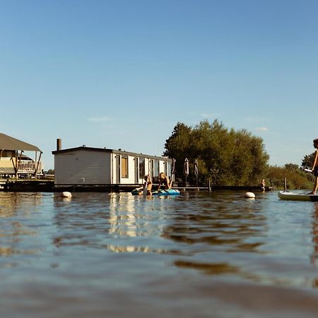 Luxury Lake Lodge Alphen  Bagian luar foto