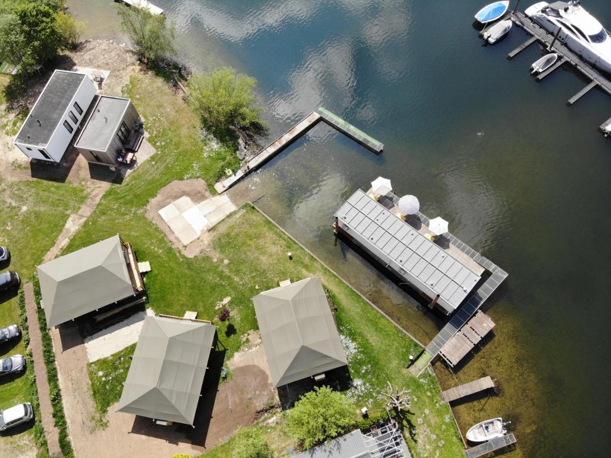 Luxury Lake Lodge Alphen  Bagian luar foto